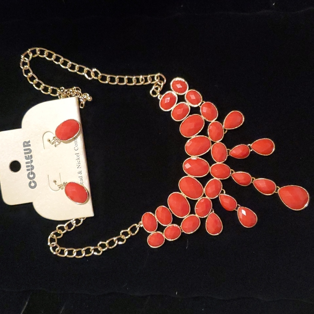 Couleur Necklace and Earring Set
